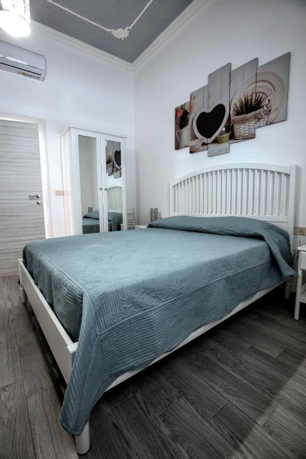 Garden House: Apartments And Rooms For Holidays Palermo Kültér fotó