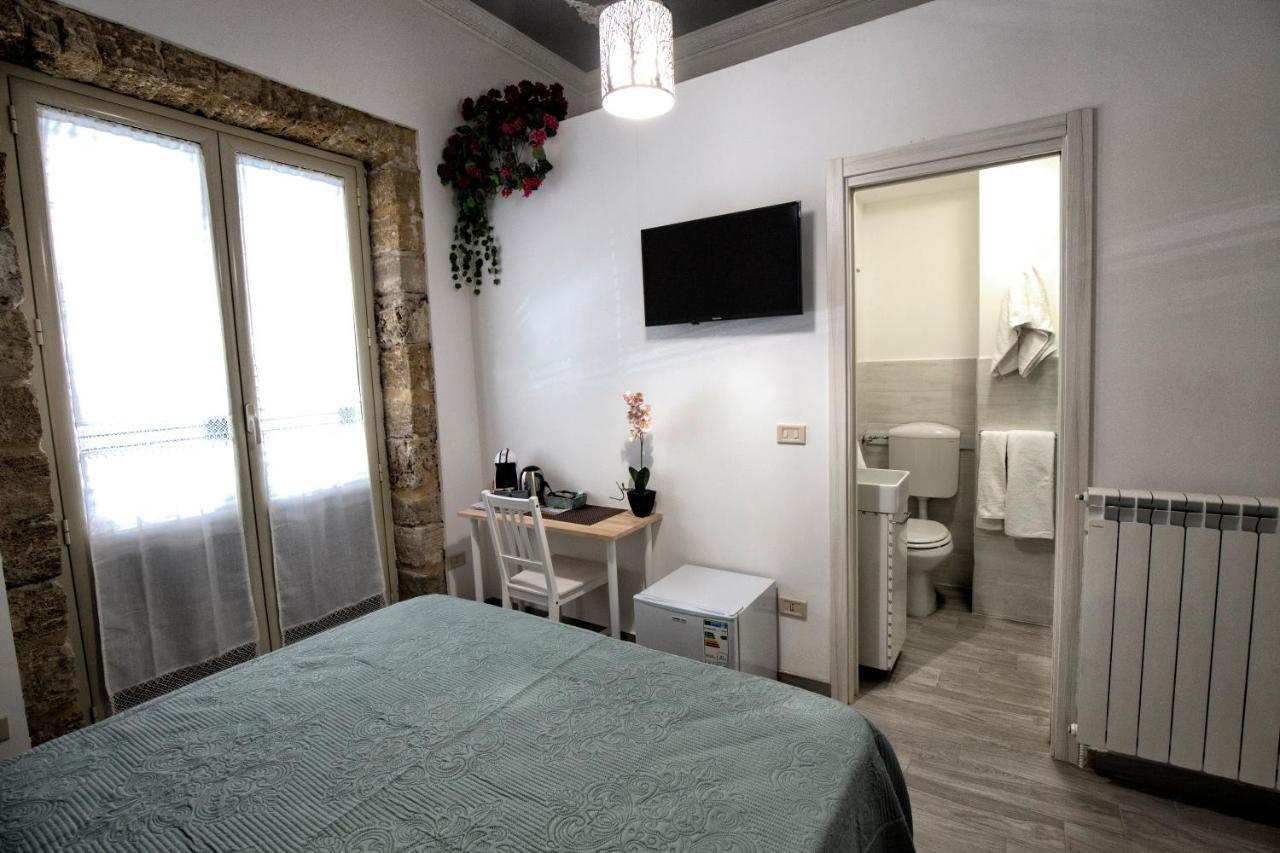 Garden House: Apartments And Rooms For Holidays Palermo Kültér fotó